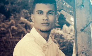 Lucas Santana tem 20 anos e já gravou dois CDs. (Foto: Divulgação).