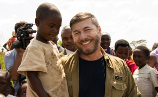 Joel Engel é fundador do Projeto Daniel, que ajuda crianças em situação de risco em Uganda, África. (Foto: Marcos Paulo Corrêa - Portal Guiame)
