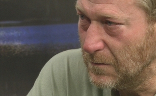 Brian Hawkins se entregou à polícia para confessar um assassinato cometido há 25 anos. (Foto: Reprodução/KRCR)