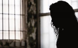 Mulheres cristãs estão enfrentando ameaças e abusos sexuais na Colômbia. (Foto: Reprodução).