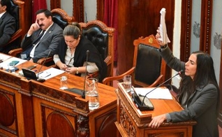 Presidente da Câmara dos Deputados, Gabriela Montaño, durante a sessão. (Foto: Câmara dos Deputados)