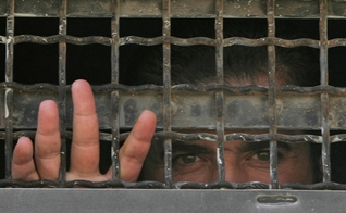 Prisioneiro palestino. (Foto: Worldbulletin)