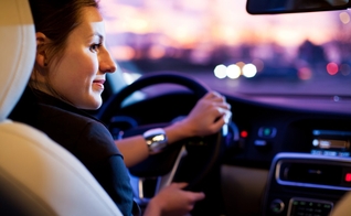 Imagem ilustrativa. Mulher usa Uber como oportunidade para evangelizar. (Foto: Reprodução)