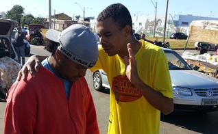 Jim Denison afirma que Deus pede esse compromisso dos jovens porque sabe do potencial de seus filhos. (Foto: Reprodução).