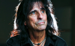 Alice Cooper durante passagem em Toronto, no Canadá, em 2013. (Foto: Ernest Doroszuk/Toronto Sun/Qmi Agency)