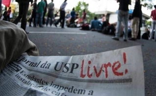 Alunos da USP participam de protesto