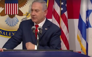 Benjamin Netanyahu é primeiro-ministro de Israel. (Foto: AP)