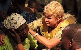 Heidi Baker tem atuado com a missão Iris Global em Moçambique. (Foto: Iris Global)