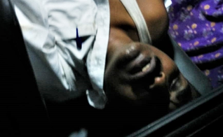 O pastor da igreja foi levado para o hospital após ser espancado por cinco homens. (Foto: Morning Star News).