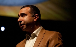 Após ser preso, Majed El Shafie foi submetido a várias formas de tortura. (Foto: One Free World)