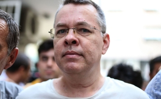 O pastor Andrew Brunson foi transferido para prisão domiciliar na Turquia em julho. (Foto: Agence France-presse/Getty Images)