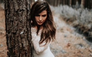 Este é o primeiro single dde um EP, mas Aline já anunciou um outro. (Foto: Divulgação).