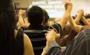 Mike Leak diz que se há ódio entre os cristãos é preciso lembrar do quanto Cristo perdoou. (Foto: Reprodução).