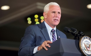 Mike Pence afirmou que já houve um notável progresso no combate ao vírus e que continua firmando seu compromisso em parcerias com organizações cristãs. (Foto: Reprodução).