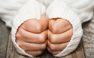 Apenas Jesus pode aliviá-lo dessas dores para sempre. (Foto: Getty)