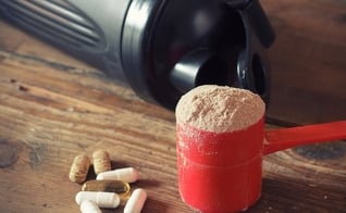 Whey, BCAA e Creatina são os mais indicados para iniciantes em atividades físicas. (Foto: Reprodução)