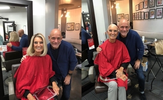 Após começar a perder o cabelo em razão das sessões de quimioterapia, Anne Graham Lotz decidiu raspá-lo no salão de seu amigo, Doug David. (Imagem: annegrahamlotz.org)