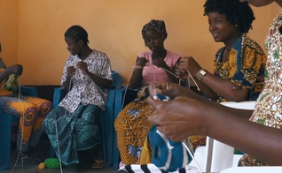 Mulheres cristãs sofrem dupla perseguição em países de fé islâmica: por adorarem a Jesus e por serem mulheres. (Foto: Reprodução - Portas Abertas)