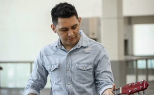 Juninho Lima estará no palco principal da Expoevangélica 2019. (Foto: Divulgação)