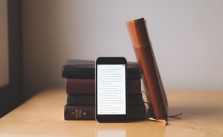 SBB e YouVersion lançam Bíblia impressa com recursos digitais. (Foto: Reprodução/The Sweet Setup)