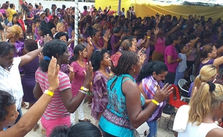 Mulheres se reúnem para na conferência Déboras 2019, em Cuba. (Foto: Reprodução/Alain Toledano Valiente)