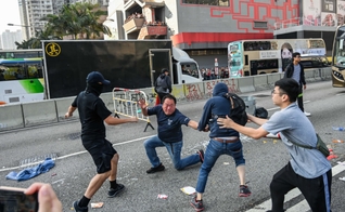 Protestos se intensificam em Hong Kong. (Foto: Billy H.C. Kwok/Getty Images)