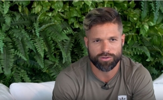 Diego concedeu entrevista em sua casa ao programa "Nova Talk", apresentado pelo pastor Maurício Fragale. (Imagem: Youtube / Reprodução)