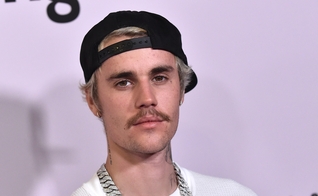 Justin Bieber falou sobre como tem experimentado mais da graça de Deus. (Foto: Elite Daily)