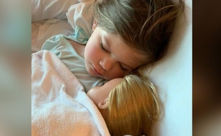 Kaylee Turley, de 5 anos, foi curada de uma malformação arteriovenosa no cérebro. (Foto: Arquivo pessoal)