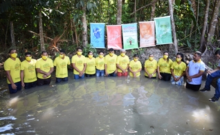 Treze pessoas foram batizadas em comunidade do Pará, sendo 10 da mesma família. (Foto: Missões Nacionais)