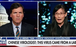 A Dra. Li-Meng Yan deu entrevista para o apresentador Tucker Carlson, denunciando que o coronavírus foi liberado intencionalmente de um laboratório chinês. (Imagem: Fox News)