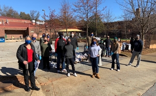 Voluntários se envolvem no Dia de Serviço de Martin Luther King Jr. em 2020. (Foto: Hands On Atlanta)
