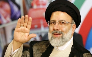Ebrahim Raisi é o chefe do judiciário do Irã, que liderou a resposta à carta dos especialistas da ONU. (Foto: AFP/Atta Kenare)