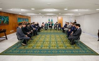 Jair Bolsonaro e ministros se reúnem com pastores em Brasília. (Foto: Isac Nóbrega/PR)