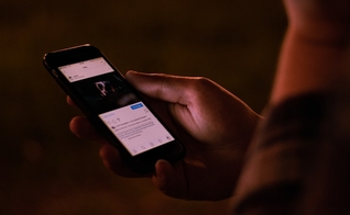 11% dos meninos assistem pornografia todos os dias. (Foto: Unsplash)