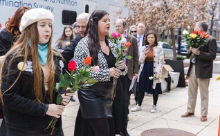 Com a nova lei, ativistas pró-vida poderão ser condenados a até 1 ano de prisão. (Foto: Facebook/PAAU).