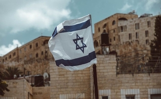 Foto da bandeira de Israel. (Foto: Reprodução/Taylor Brandon/Unsplash)