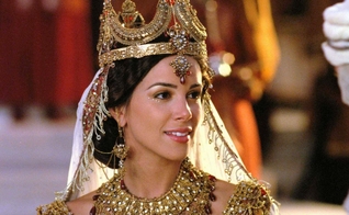 Cena de Hadassah no filme Conquista de Reis. (Foto: Reprodução/IMDb/Gener8Xion)