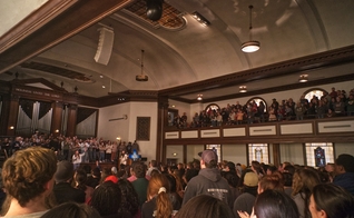 Estudantes da geração Z experimentam mais de Deus na Universidade Asbury. (Foto: Unsplash/Hudson Graves)