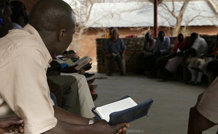 Morre pastor Teslay Yihdego, que serviu a Deus na Eritreia. (Foto representativa: Portas Abertas)