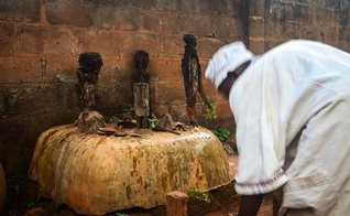 Envolvimento com ocultismo vai contra a palavra de Deus. (Foto representativa: Wikimedia Commons)