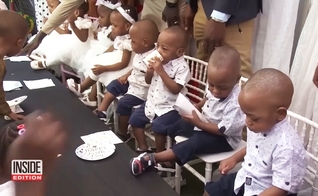 Aniversário dos 9 gêmeos, no Mali. (Foto: Captura de tela/YouTube Inside Edition)