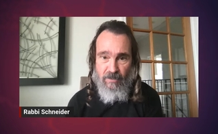 Rabino messiânico Kirt Schneider. (Foto: Captura de tela/YouTube Charisma News)