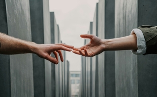 (Imagem ilustrativa: Unsplash/Toa Heftiba)