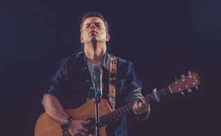 Bruno Lee estará na Expoevangélica 2019. (Foto: Divulgação)