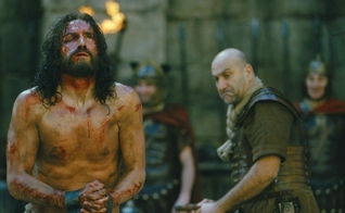 Cena do filme A Paixão de Cristo (2004), dirigido por Mel Gibson. (Foto: Reprodução)