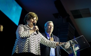 Cindy Jacobs na Conferência Global 2021, em Brasília. (Foto: Leobark/CN)