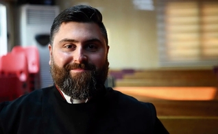 Daniel acredita que sua missão é ficar no Iraque e manter a igreja viva no país. (Foto: Portas Abertas)