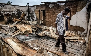 A violência no Cinturão Médio da Nigéria aumentou nos últimos anos e especialistas dizem que "assumiu dimensões religiosas e étnicas perigosas". (Foto: AFP)