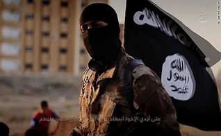 Chegando na igreja do pastor Thomas, a fim de cumprir uma missão dada pelo grupo terrorista, Mohammed entrou em conflitos internos. (Foto: Reprodução)